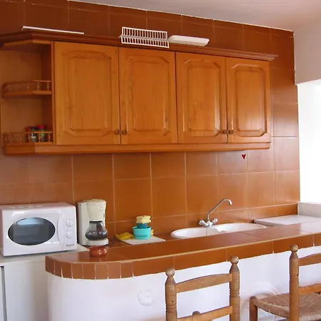 Malyma With 2 And 1 Apartment, Front 10,000m2 Botanic Garden Vila