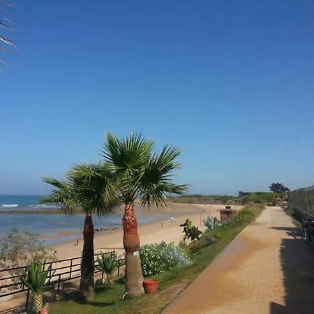 Villa Malyma Front 10,000m2 Botanic Garden *